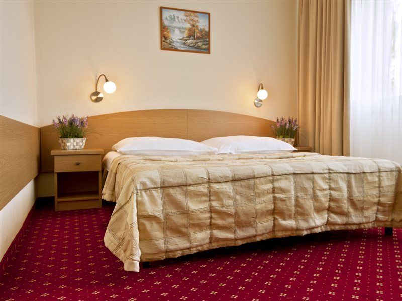 מלון ורשה Aramis מראה חיצוני תמונה